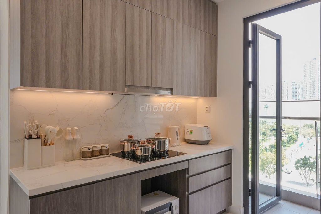 400 studios to three bedrooms for renting Vinhomes Grand Park District 9