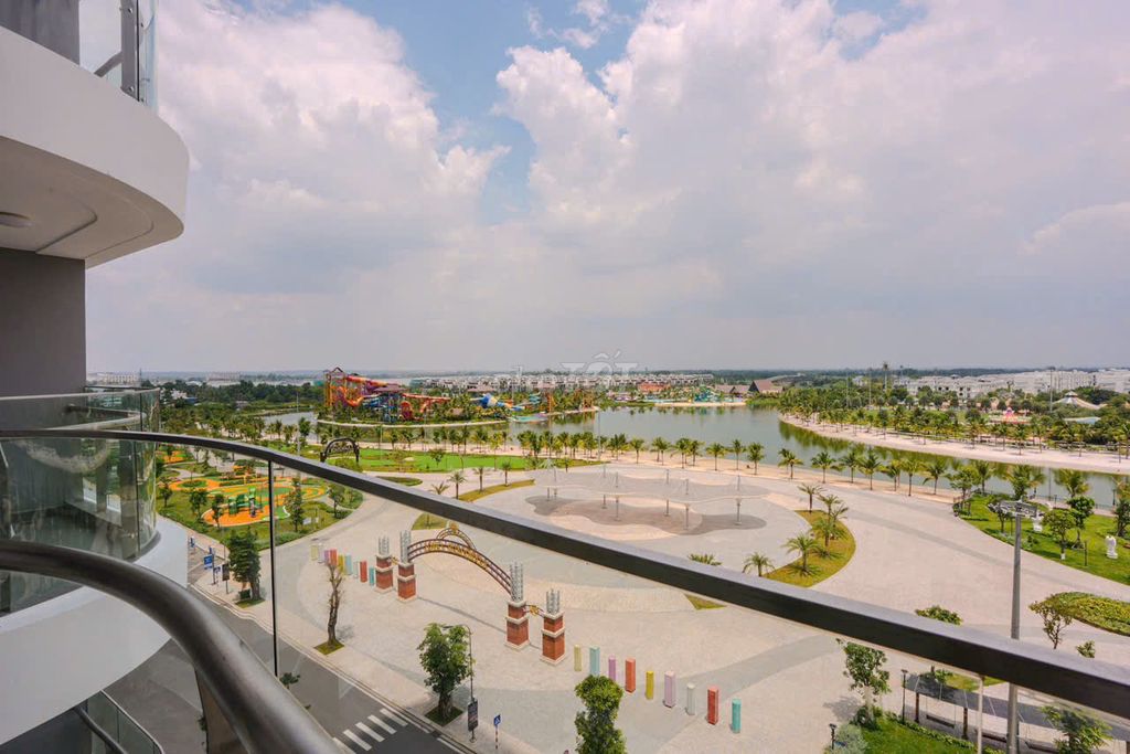 400 studios to three bedrooms for renting Vinhomes Grand Park District 9