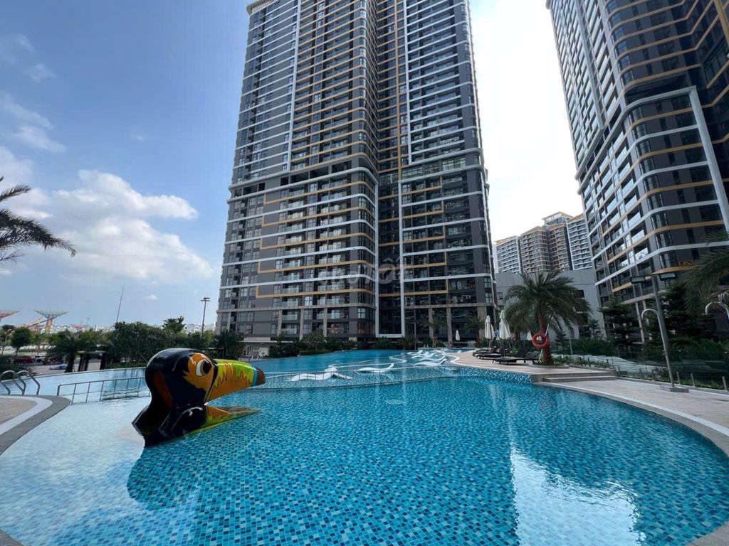 400 studios to three bedrooms for renting Vinhomes Grand Park District 9