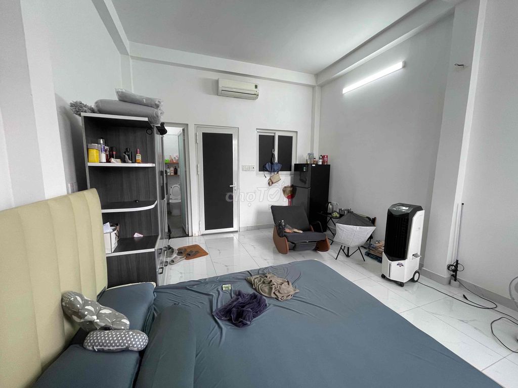 Rent the apartment opposite of the 12th district of nd.