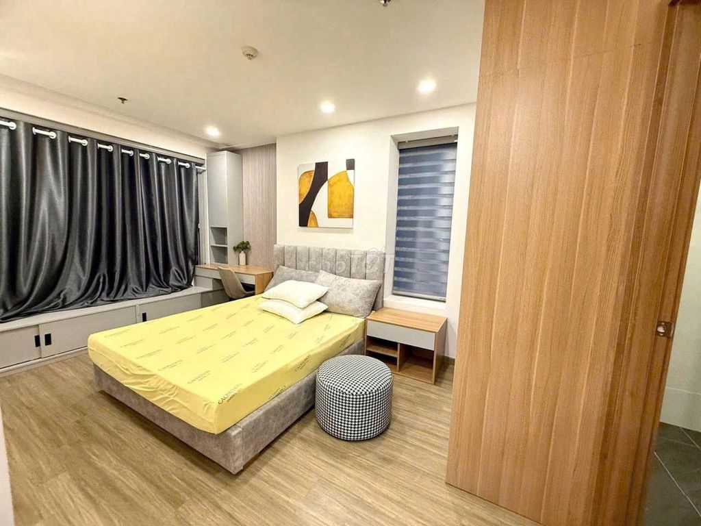 Penhouse C/c Kingston Residence-JiuY 4 p sleep-ntc-50 million a month