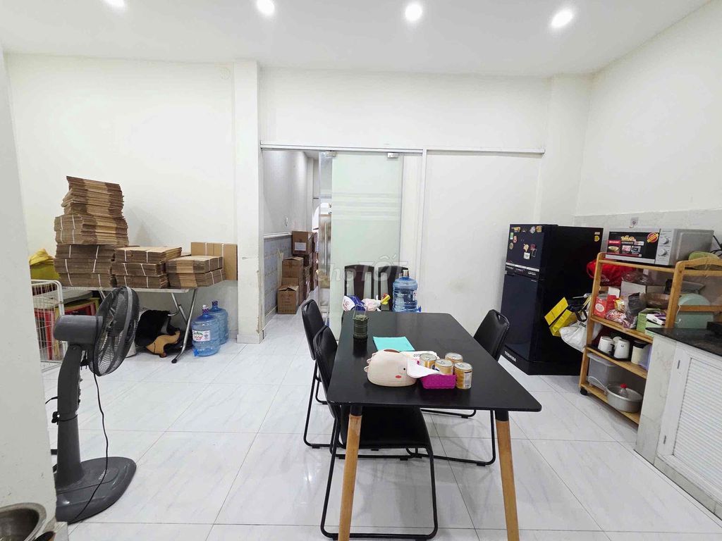 25 million-4 x18 M-3 6th floor bedroom onekd Tân Hương - Tân Phú-7 for the service apartment