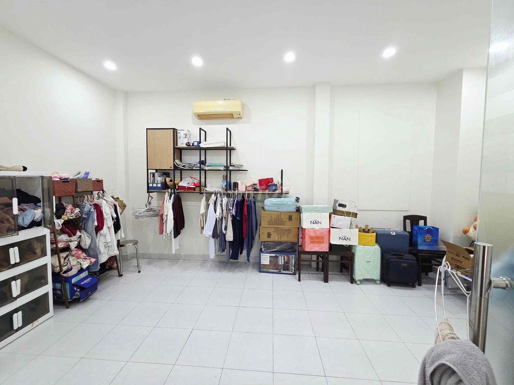 25 million-4 x18 M-3 6th floor bedroom onekd Tân Hương - Tân Phú-7 for the service apartment
