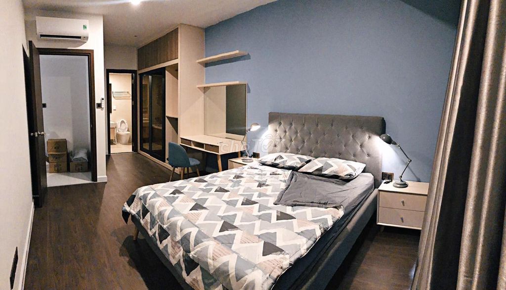 Rent apartment to Samland. Bình Thạnh. Two bedrooms, two toilets.