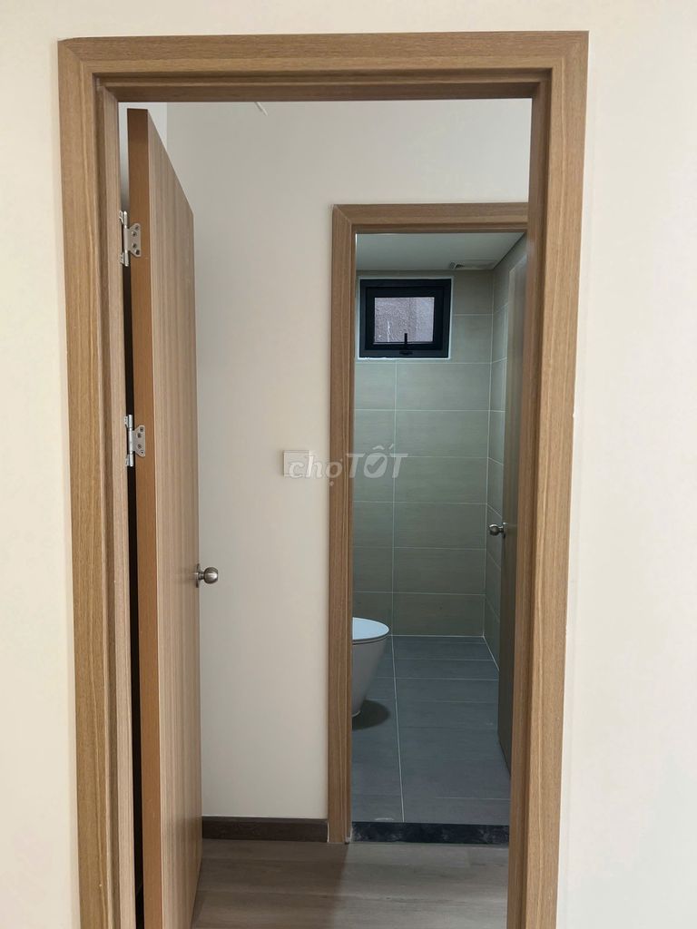 Rent a new apartment (new handover) at the foot of a salary demand