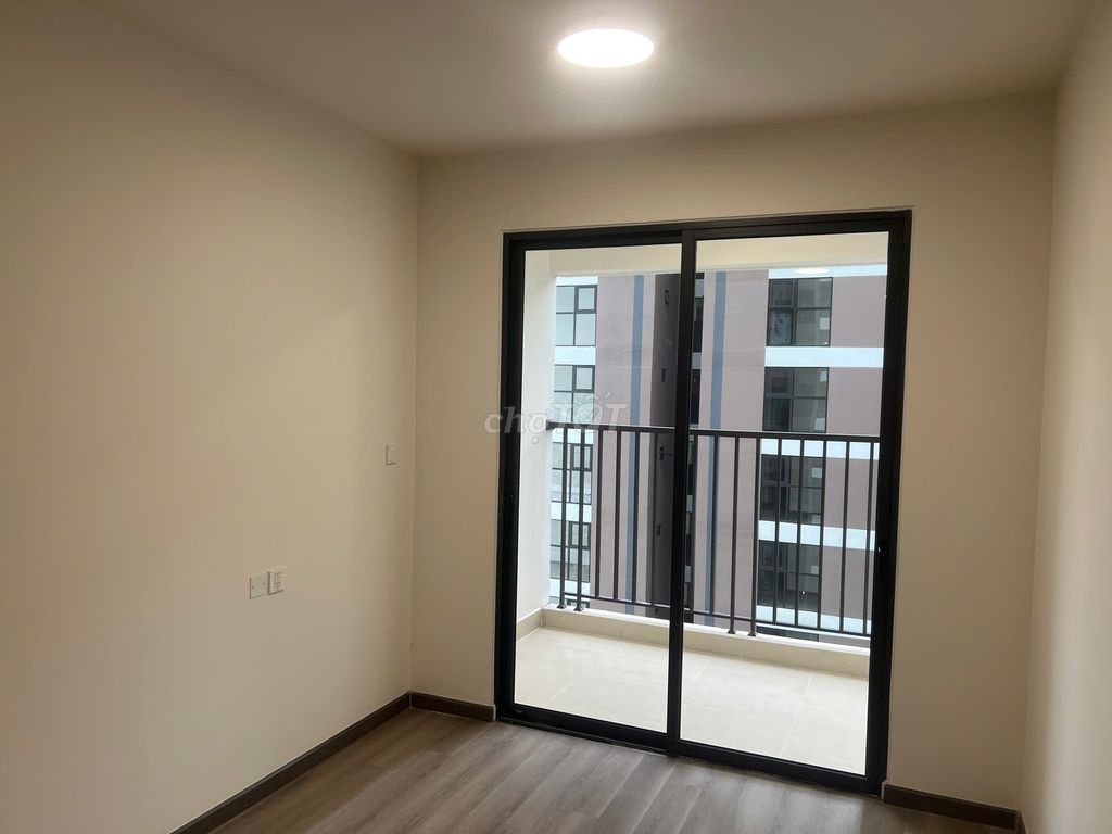 Rent a new apartment (new handover) at the foot of a salary demand