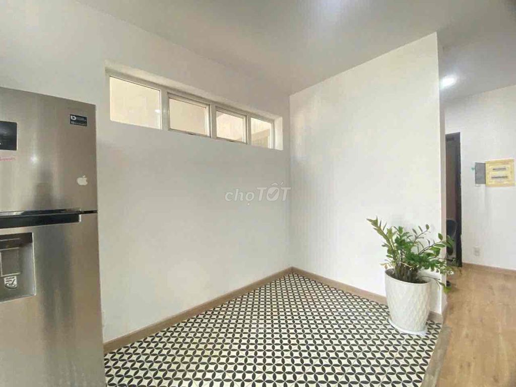 Three bedrooms 120 m2 Copac Square in 4th.
