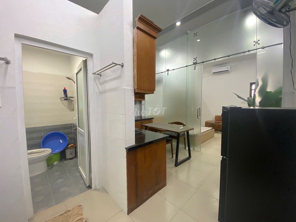 A full interior service apartment, split kitchen - warfield, Tân Bình - value 6 x