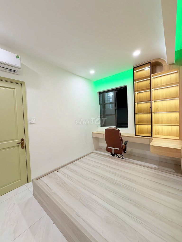 Rent a small apartment, full nth, cityland Gò Vấp elevator.