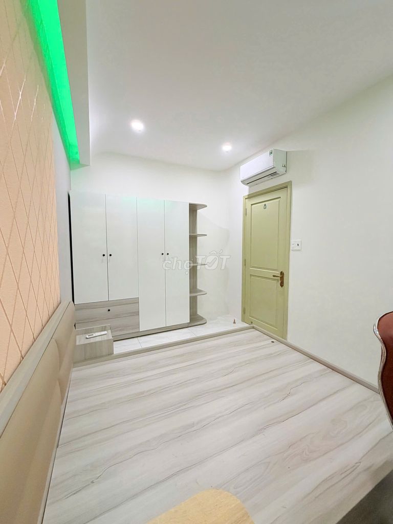 Rent a small apartment, full nth, cityland Gò Vấp elevator.