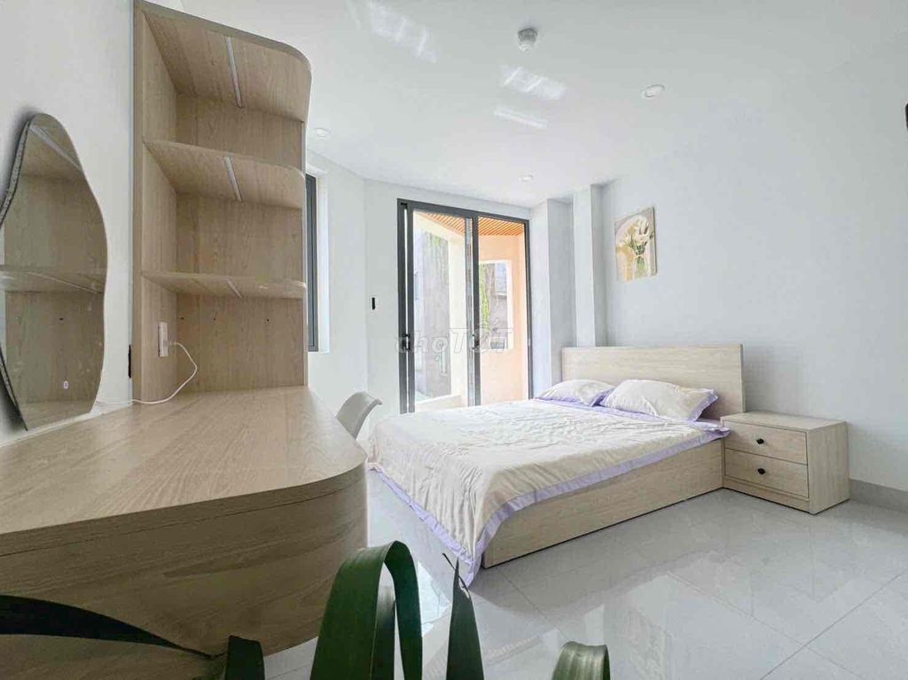 Rents the new balcony room Thích Quảng Đức, Phú Nhuận (close to pl)