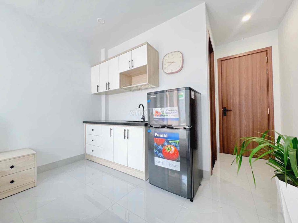 Rents the new balcony room Thích Quảng Đức, Phú Nhuận (close to pl)