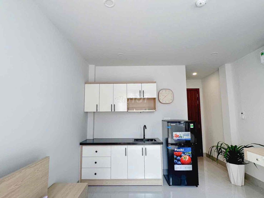 Rents the new balcony room Thích Quảng Đức, Phú Nhuận (close to pl)