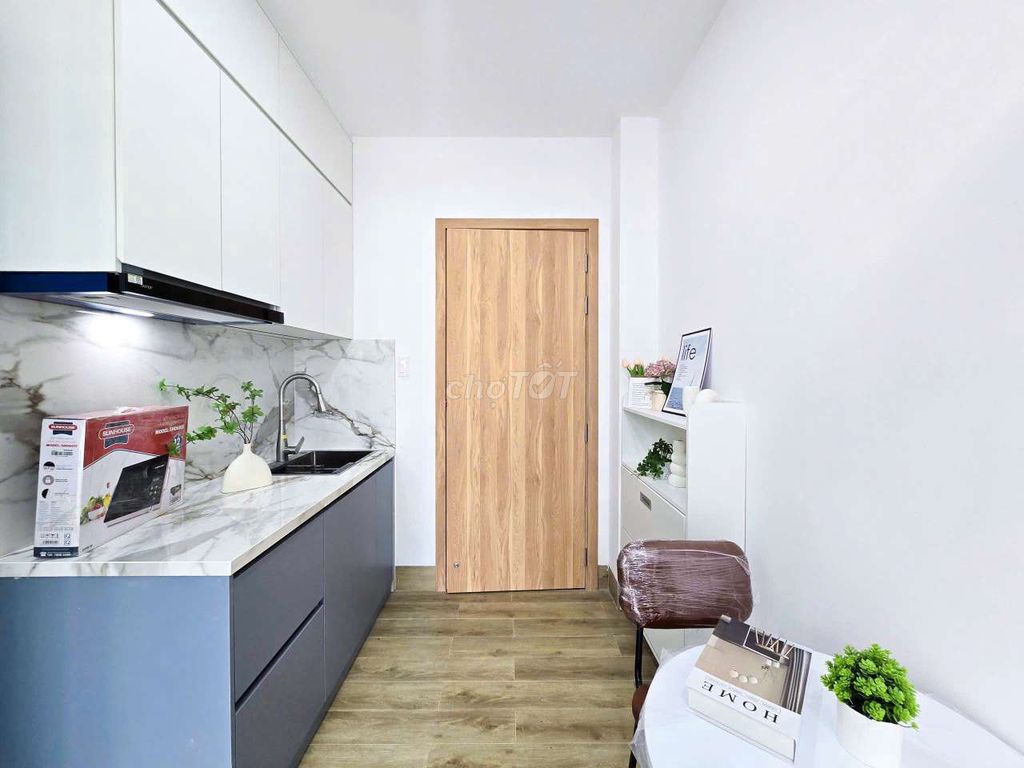 House Full interior - a New 100% kitchen room near the University of Rmit_Guy University of Tdtu District 7