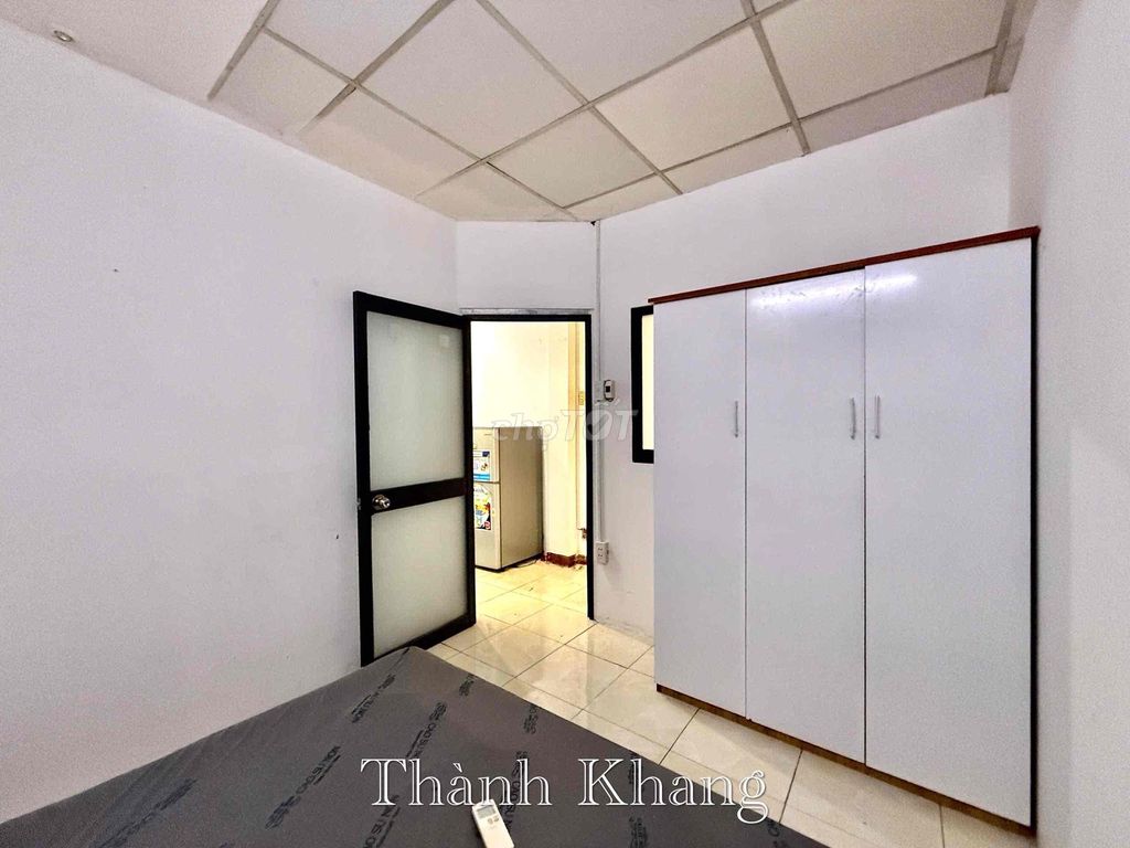 Rent two window bedrooms right here at the JW Main Institute in the 10th District.
