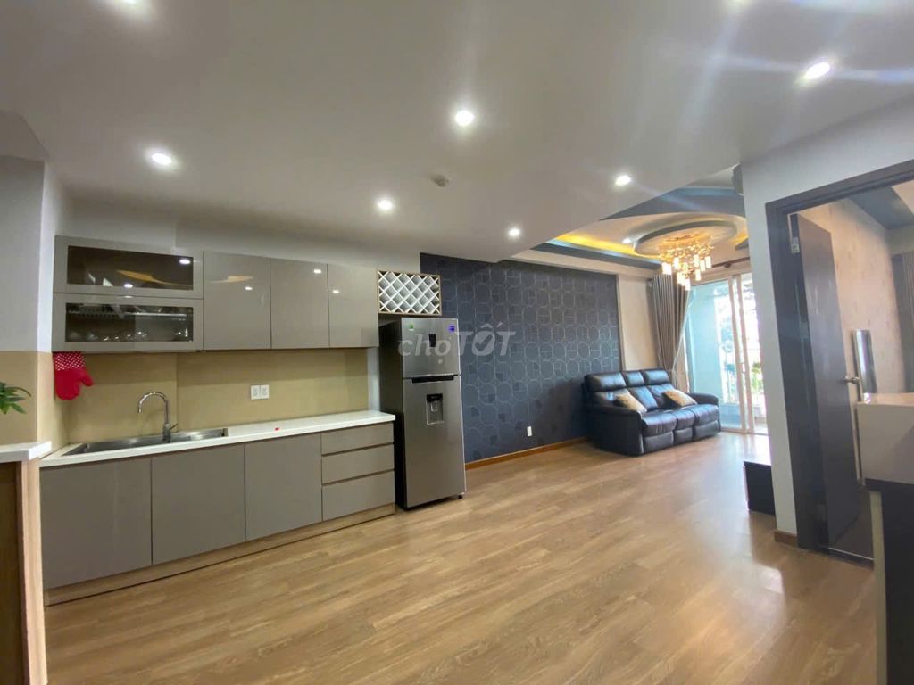 The Milky Way building, Ocean Ten, District 12: 7 million, 2 p sleeping, Full interior, new home