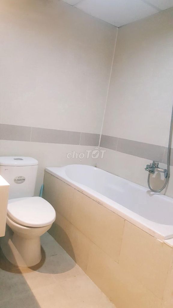 Rent Cộng Hòa Garden-70 meters, 2 bedrooms, 13 million a month.