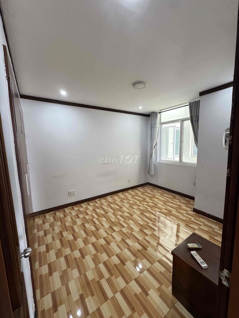 Renting the House of the Lai Kingdom, three basic interior bedrooms for 12 million.