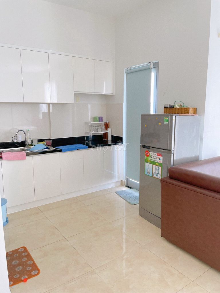 It's the owner who rents Qq225 meters a full bedroom 10 million a month.