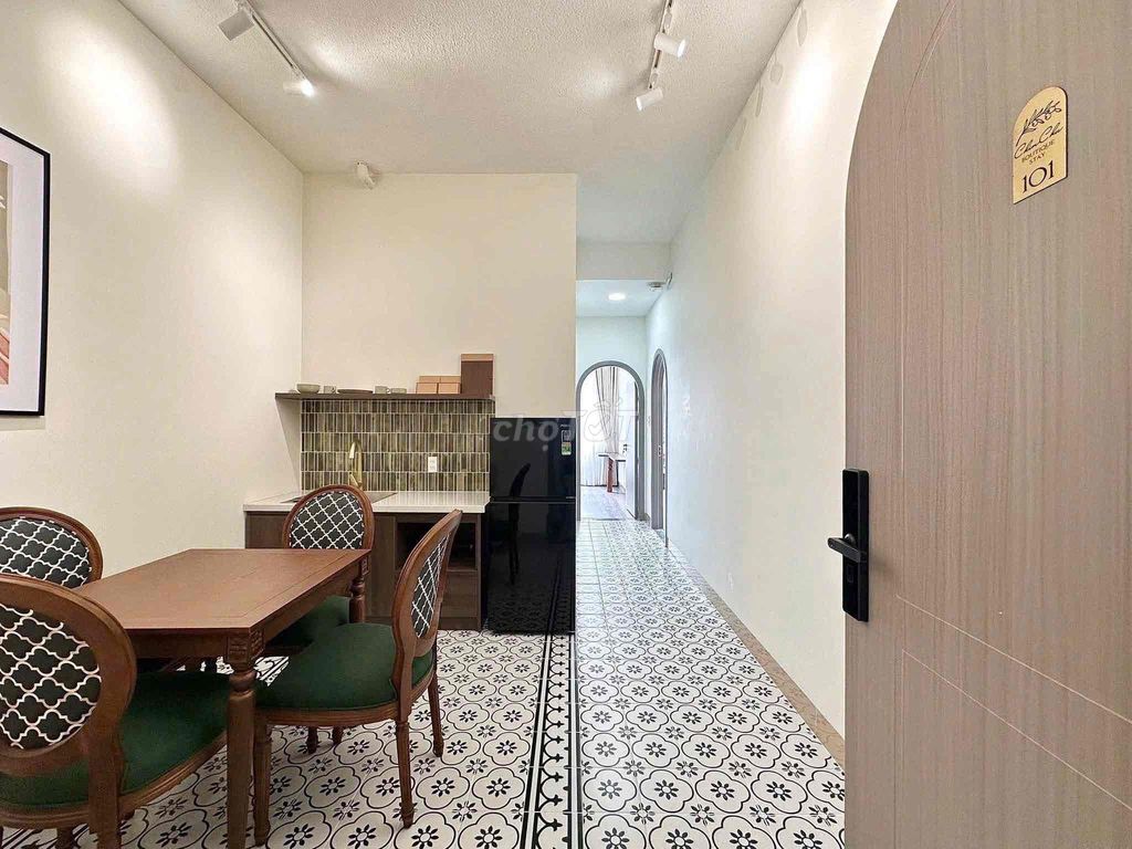 Opens the new apartment 100% – full of modern studio interiors • 1 P