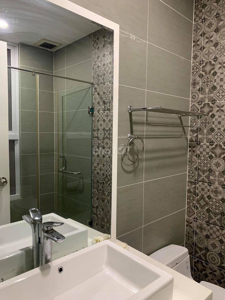 Rent The Prince Residence- 110 m, 3 bedrooms, upper floor.