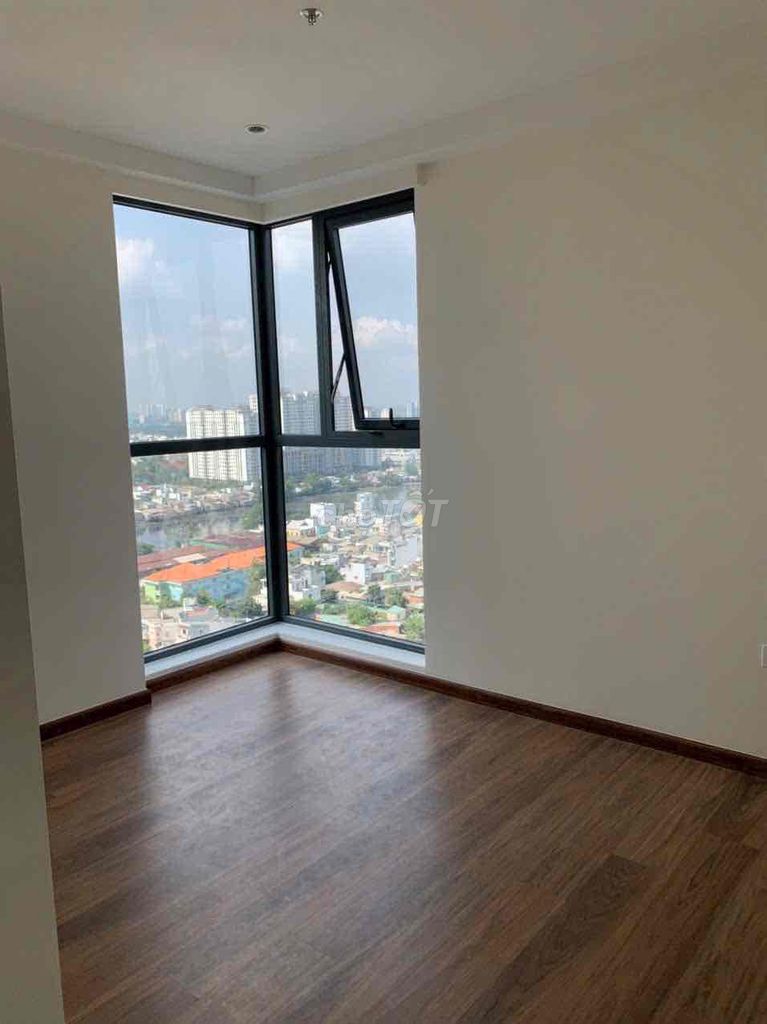 Rent the corner of two bedrooms, two Mini Garden toilets, D-Aqua Bến Bình Đông District 8 apartment.