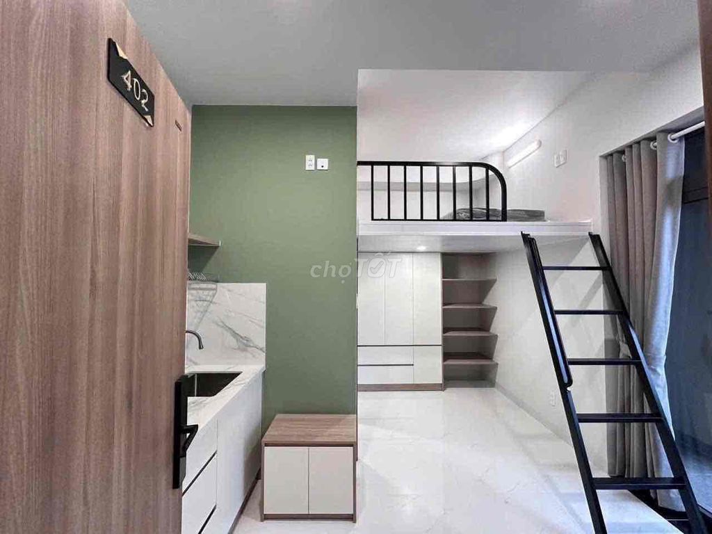 To rent a hot house