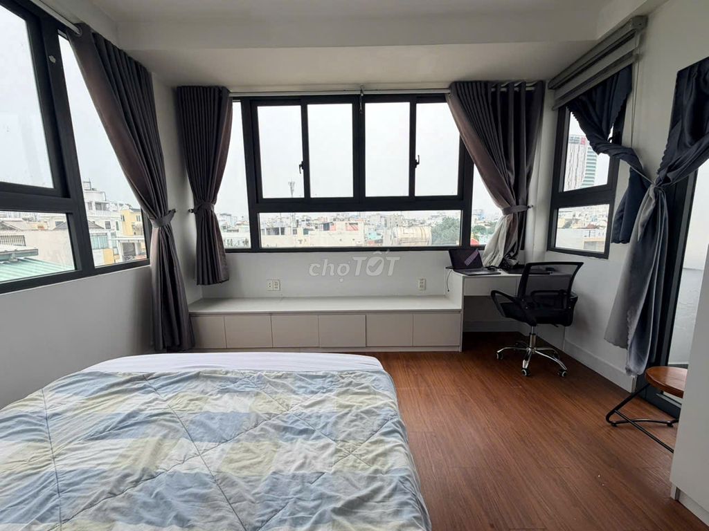 The 1st House of Sleep, View of Landmark 81.