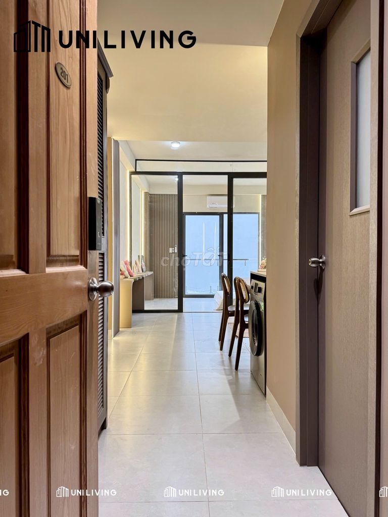 District 1 0170 A super wide apartment 017 beautiful view balcony