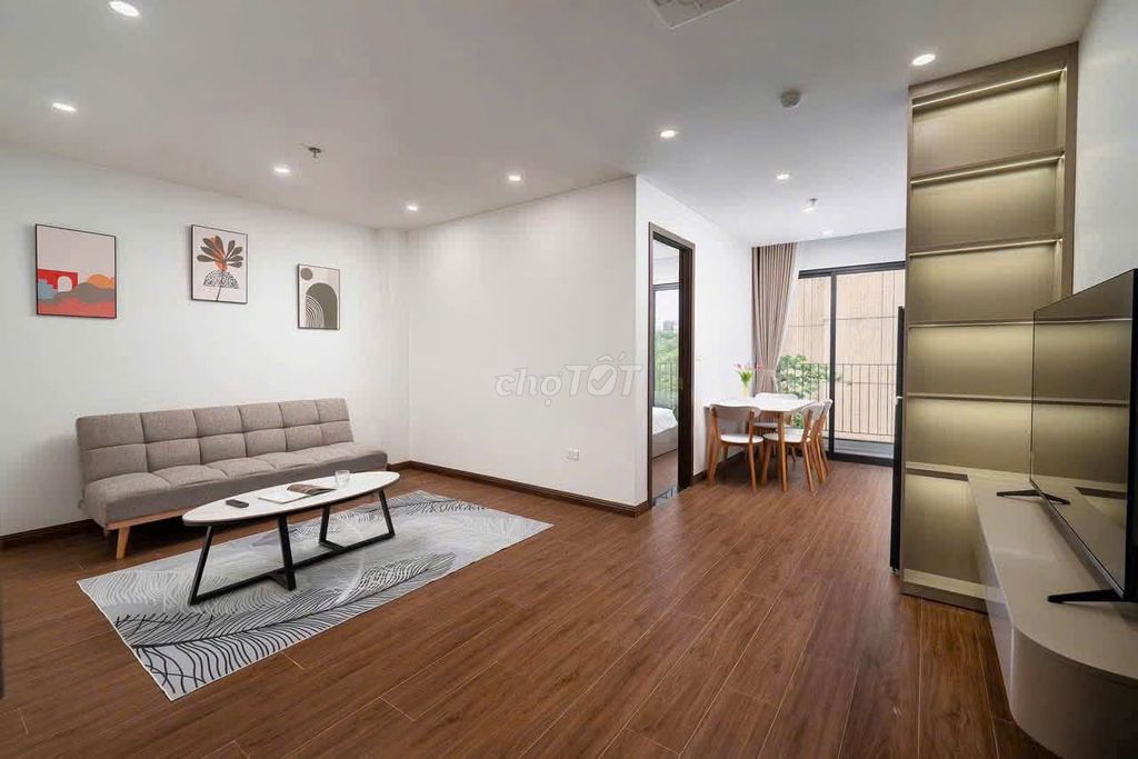 Silver Building. Ocean Ten. District 12. 70 meters two bedrooms. Seven million.