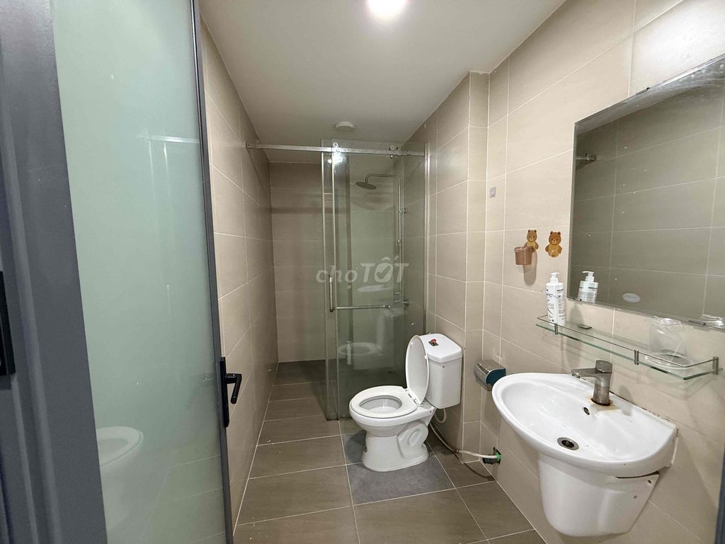 50 meters wide balcony cleaner room.