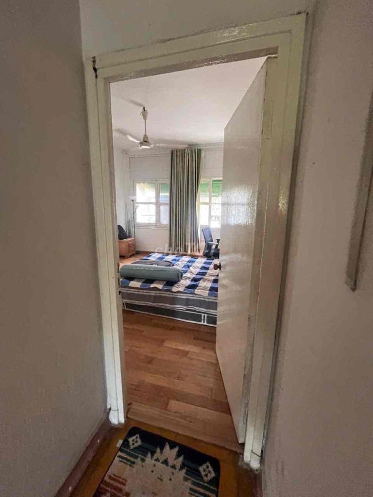 apartment in the apartment.