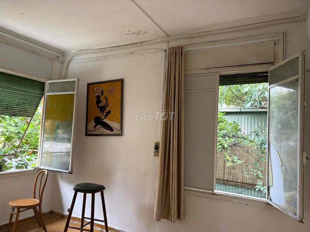 apartment in the apartment.