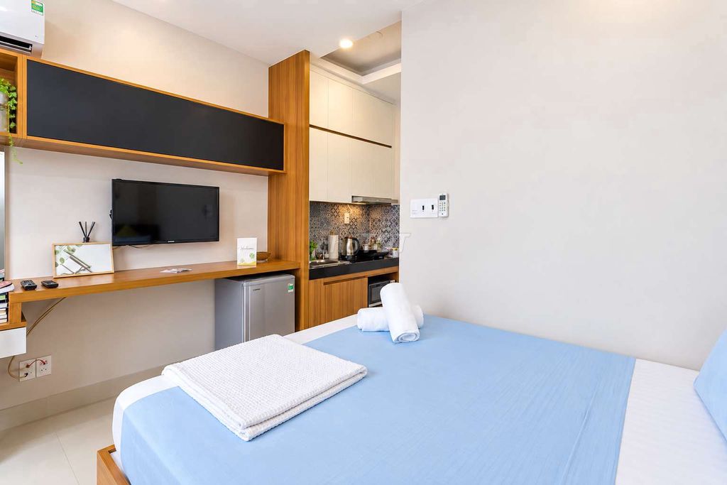 Thích Minh Nguyệt studio, Tân Bình