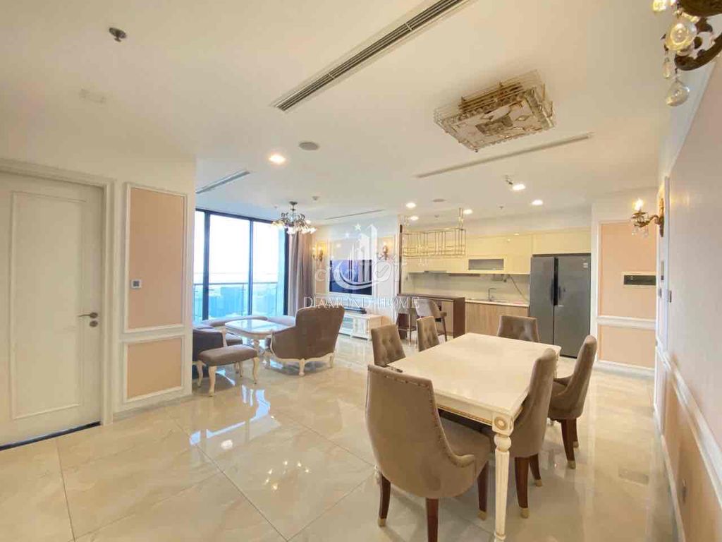 Three bedrooms Bason View Rivers of the Roses, big area.