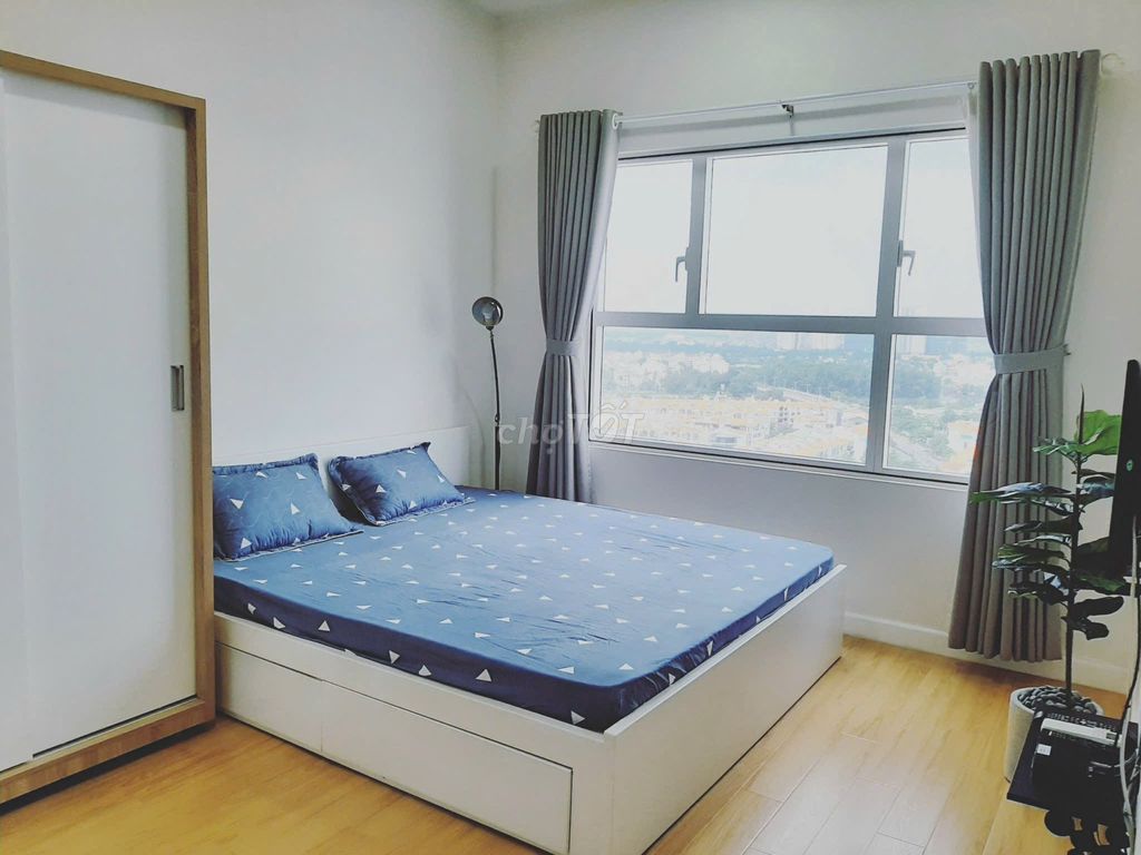 Rent two more bedrooms, two more toilets, 76 meters. Good housing.