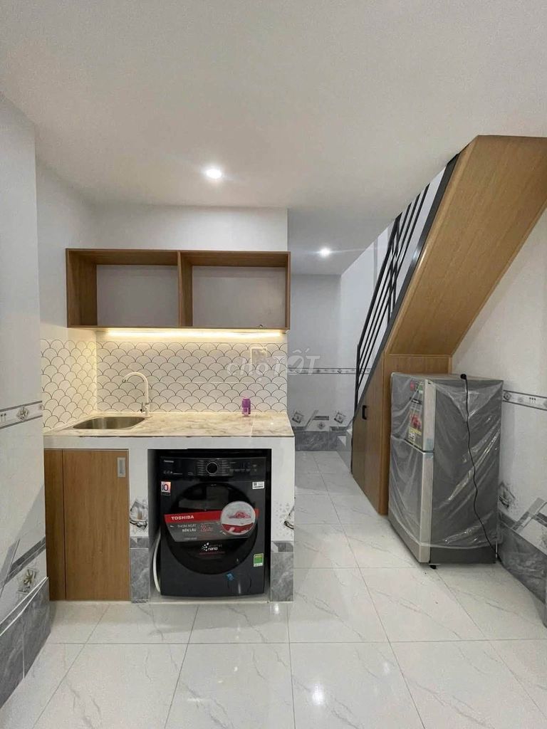 Rent a two-room apartment near the University of Medicine.