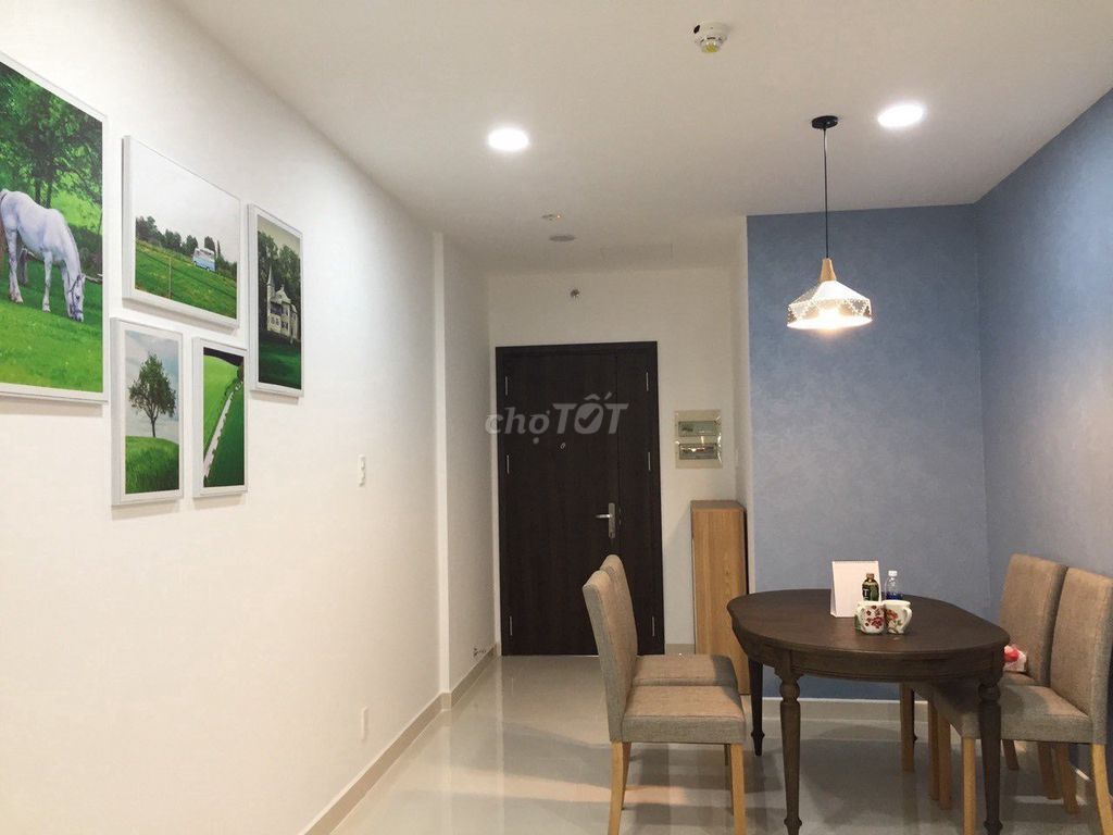 Two bedrooms. Two full-house toilets-- for Cộng Hòa Garden. - 13 million a month.