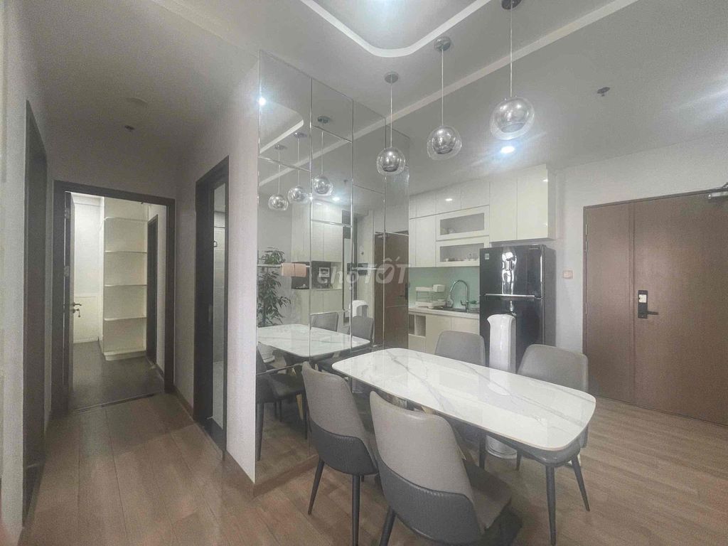 Get ParkView Residence 152 Điện Biên Phủ two bedrooms, two toilets for 18 million.