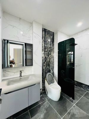 Unexpectedly low cost - 26 A Hoa Lan, 1801 2, Q. Bedrooms use over 300 meters4 floors