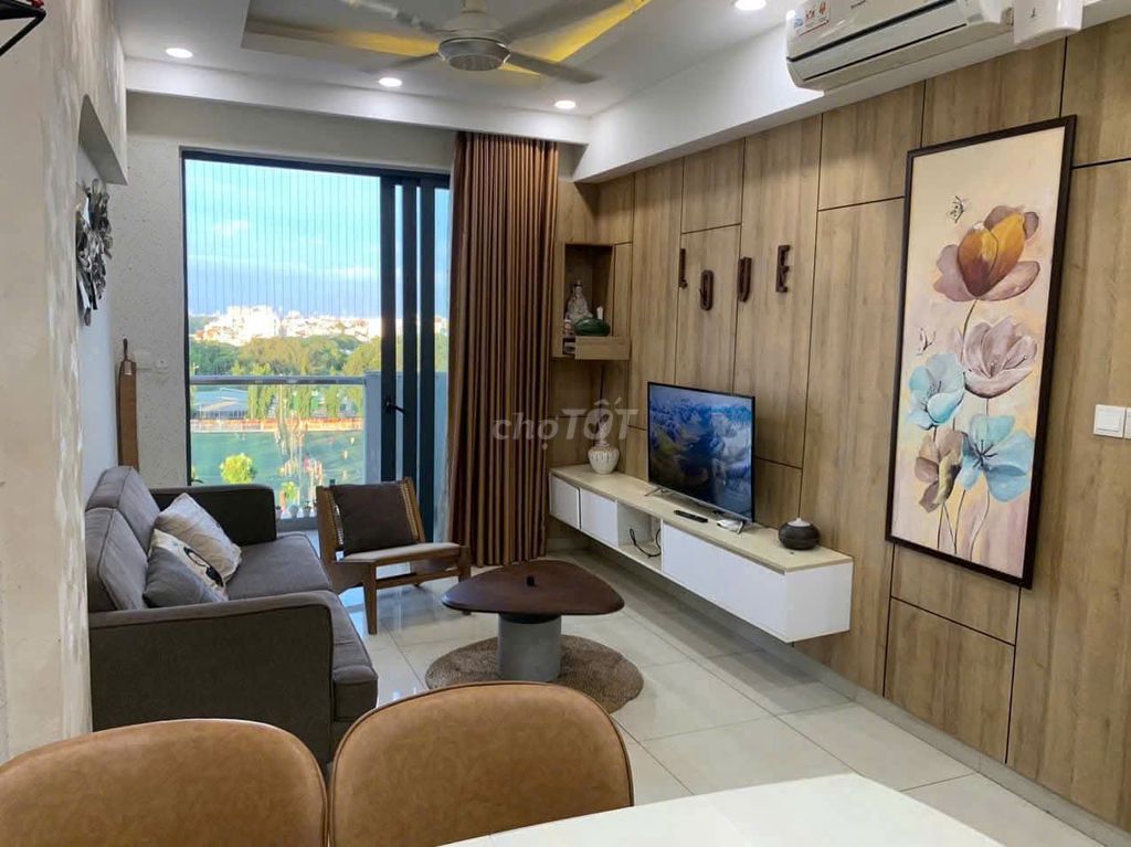 Rent a two-room Eren full interior, park view, cool