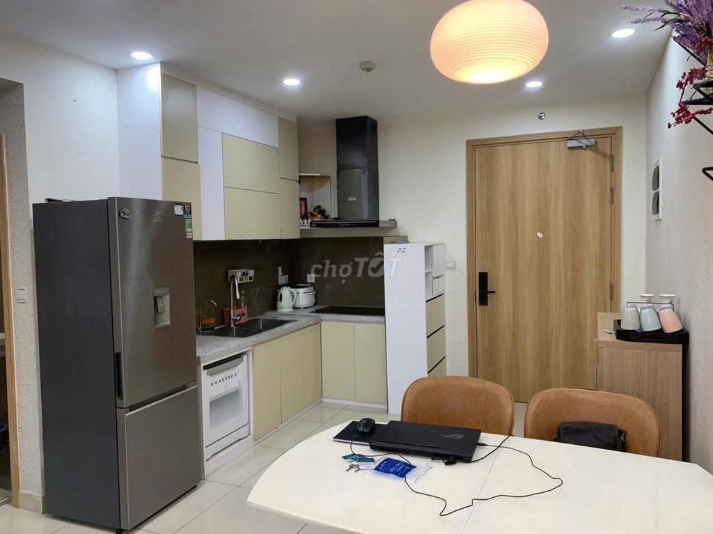 Rent a two-room Eren full interior, park view, cool
