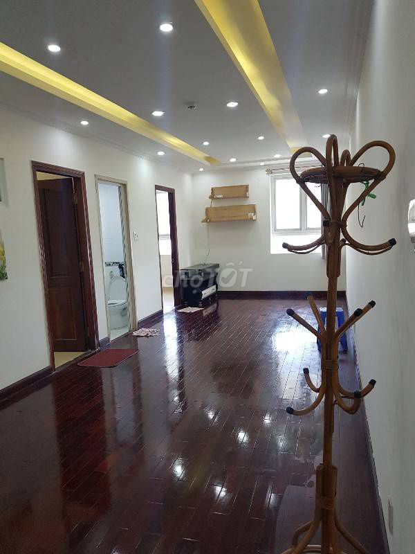 Two bedrooms. Two high-level toilets.