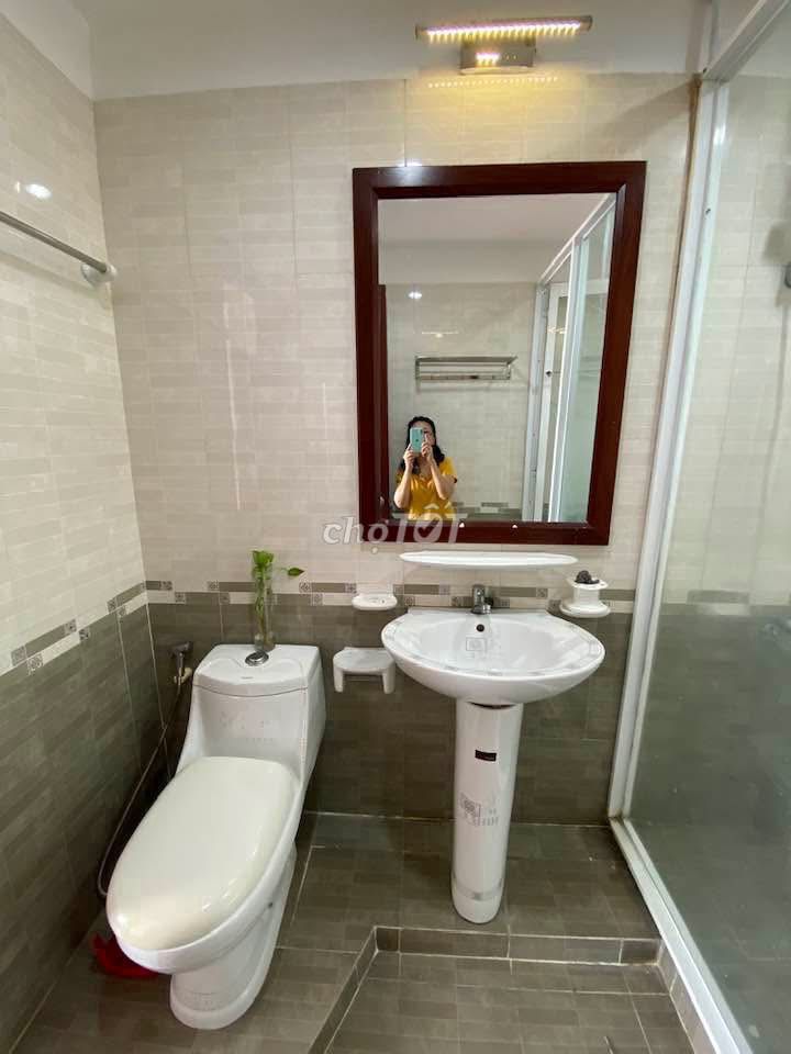 Two bedrooms. Two toilets. 75 M2 for Bigemco apartments, 12.5 million a month.