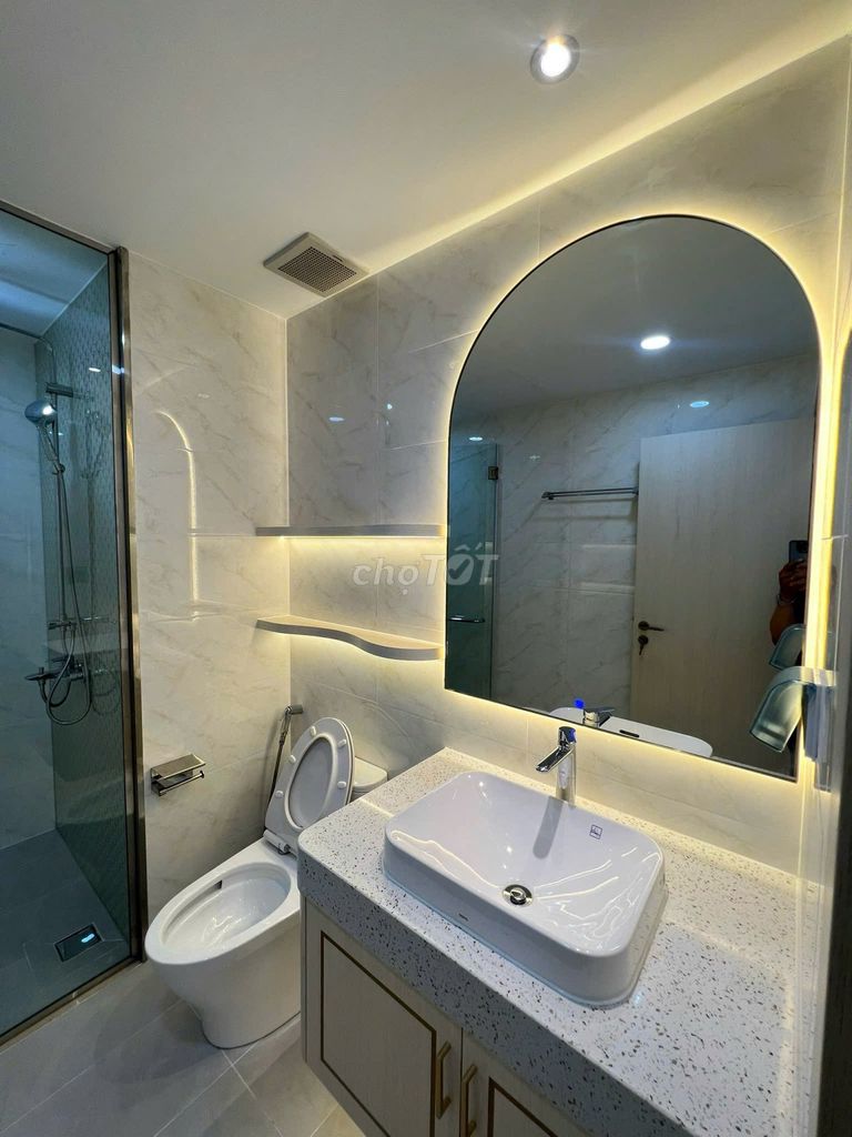 Rent Happy Valley, pmh, Bum 7. area 100 meters two, three bedrooms, free car cars, just 20 million/thg.