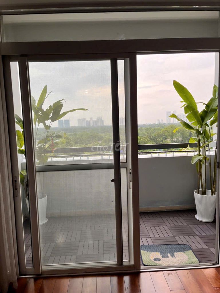 Renting Green View pmh apartments at 24 million, 3 bedrooms 2 toilets, 110 meters.
