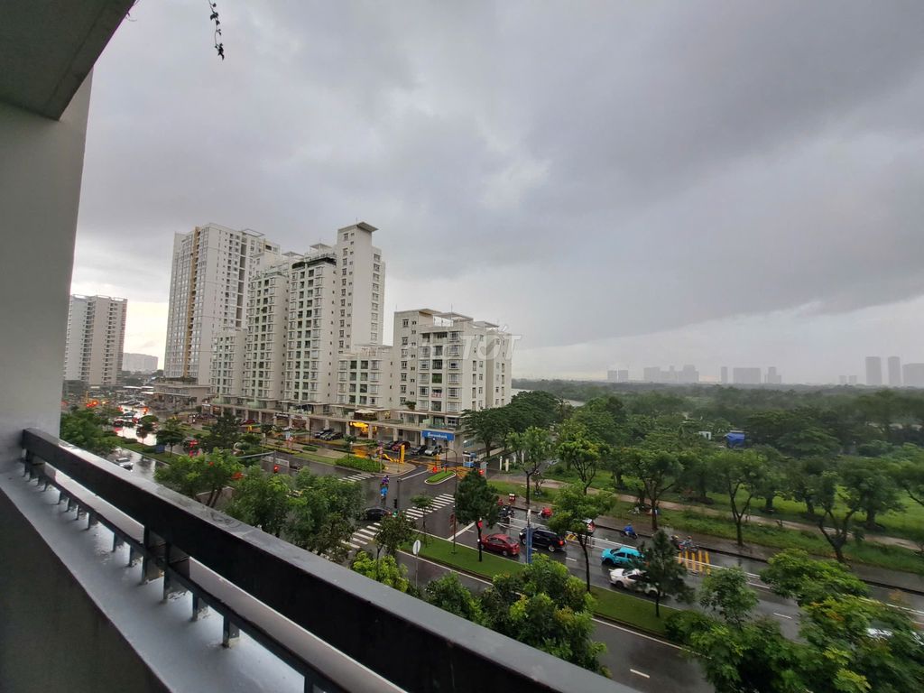 Renting Green View pmh apartments at 24 million, 3 bedrooms 2 toilets, 110 meters.