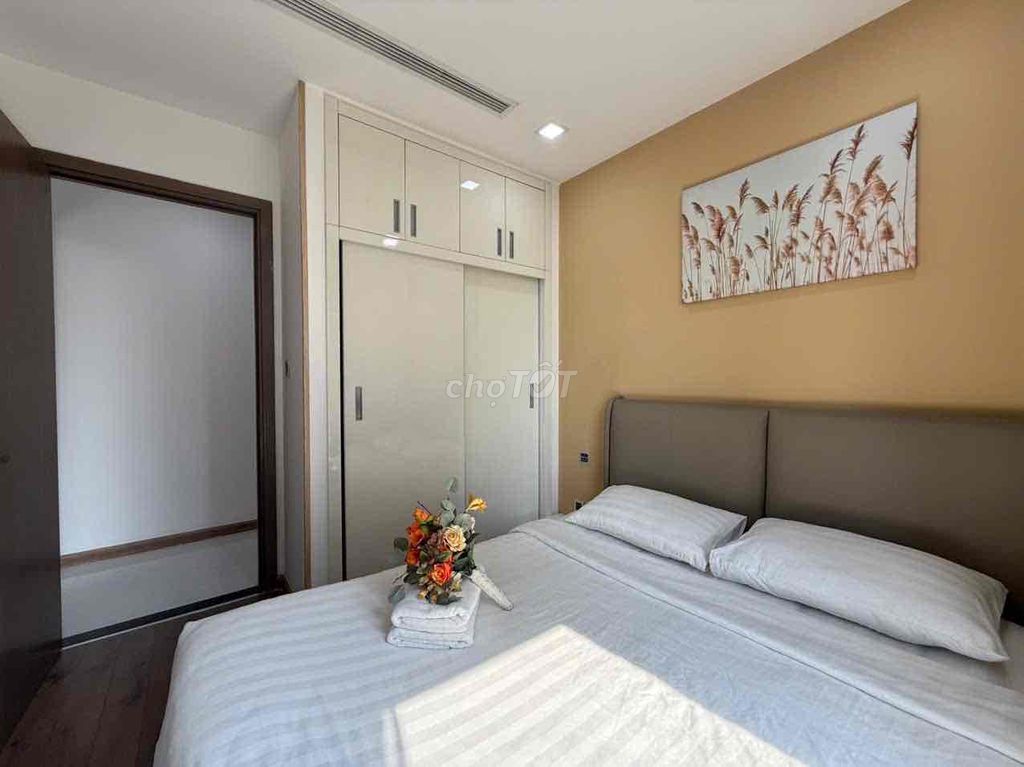 Rent two full bedrooms - Vinhomes Central Park