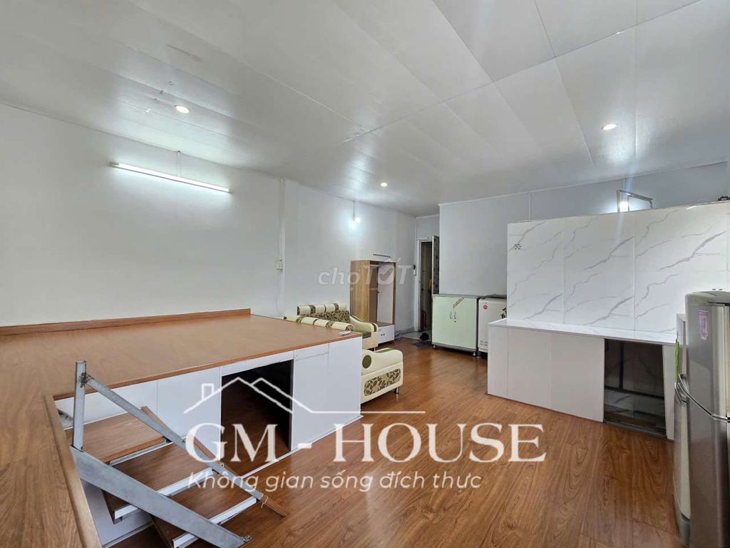 The apartment is 35 meters with a private washing machine, right here in the Ministry.