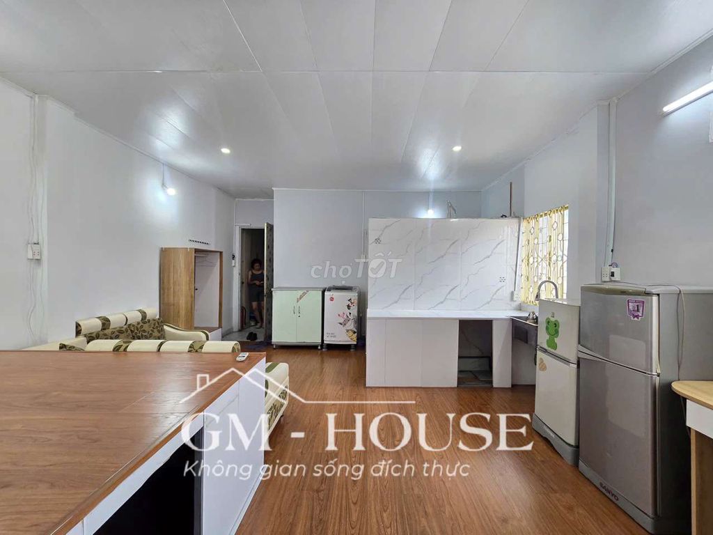 The apartment is 35 meters with a private washing machine, right here in the Ministry.